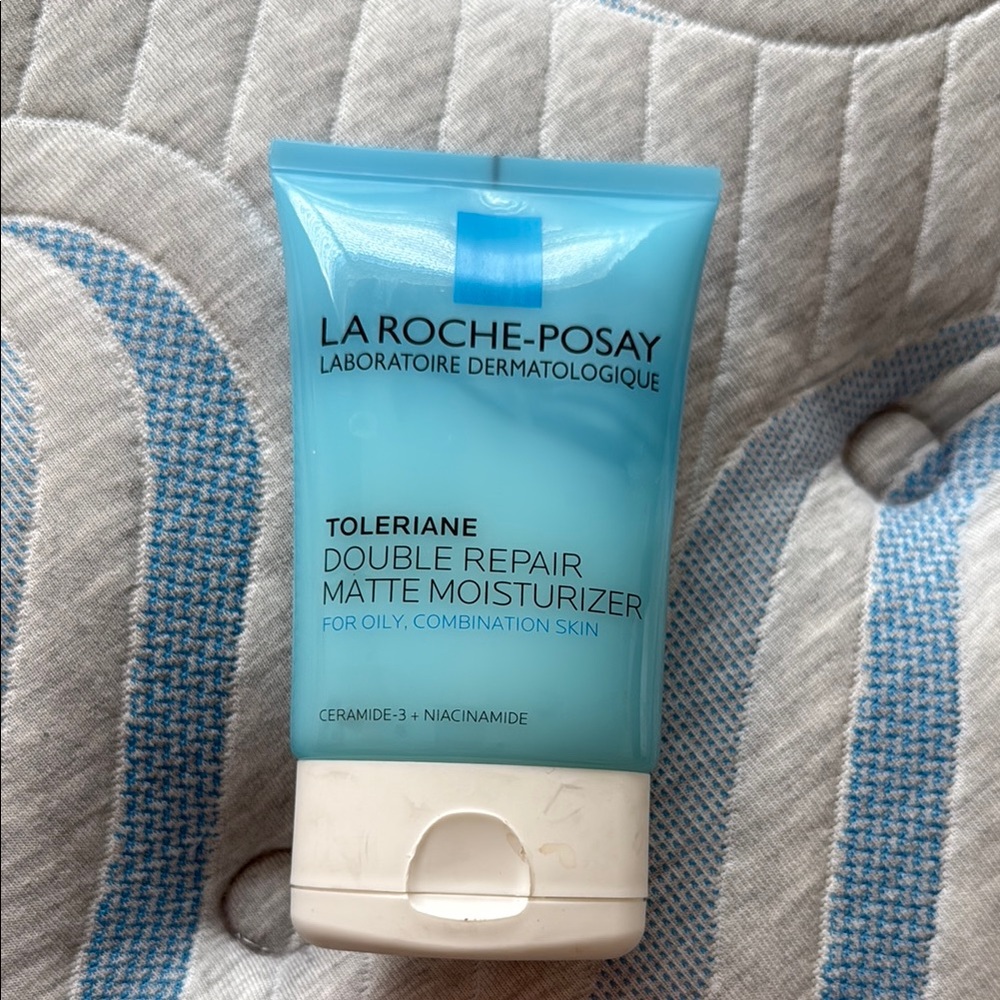 La Roche-Posay Toleriane Matte Moisturizer never used.